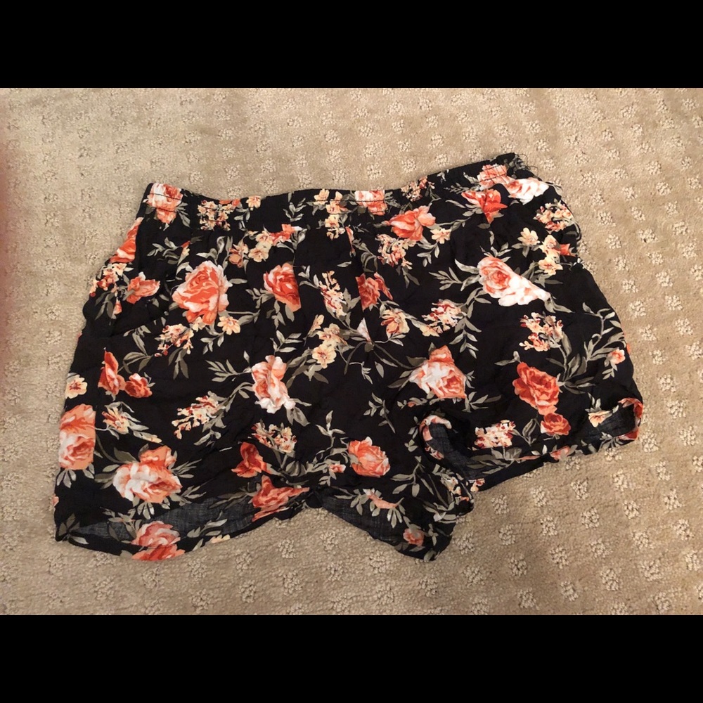 Flower- Flowy shorts